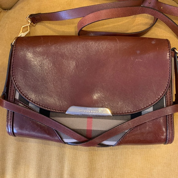 Burberry crossbody - Picture 3 of 5